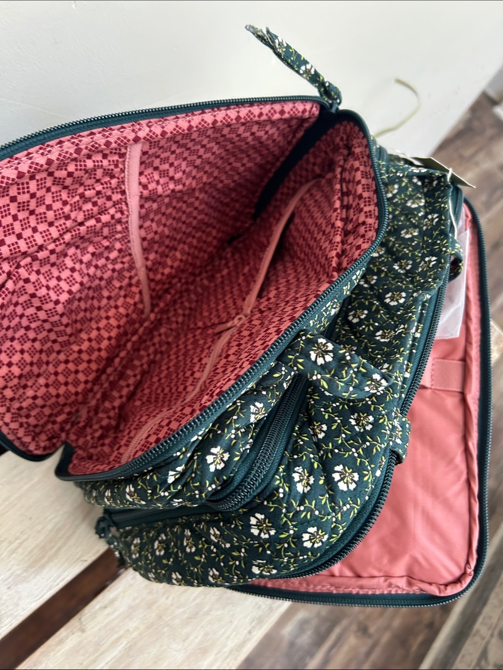 NWT Vera Bradley Ultimate Travel Case - Picture 6 of 7